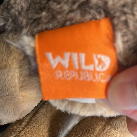 Wild Republic Cuddlekins Hare Plush, 12-Inch - Picture 7 of 9